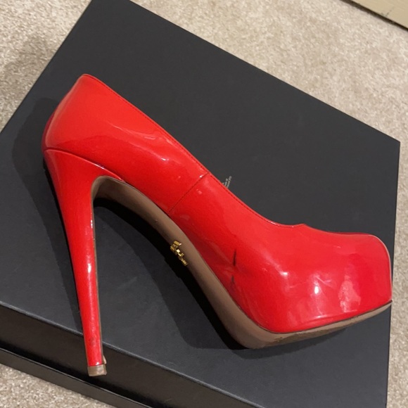 Prada high heel pumps - Picture 6 of 7